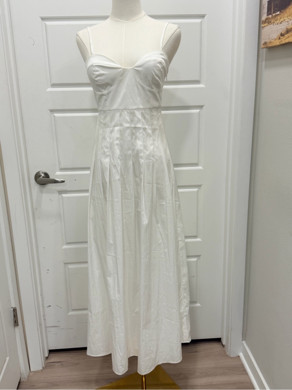 Zara White Poplin Midi Dress with a Sweetheart Neckline NWT - Picture 2 of 6